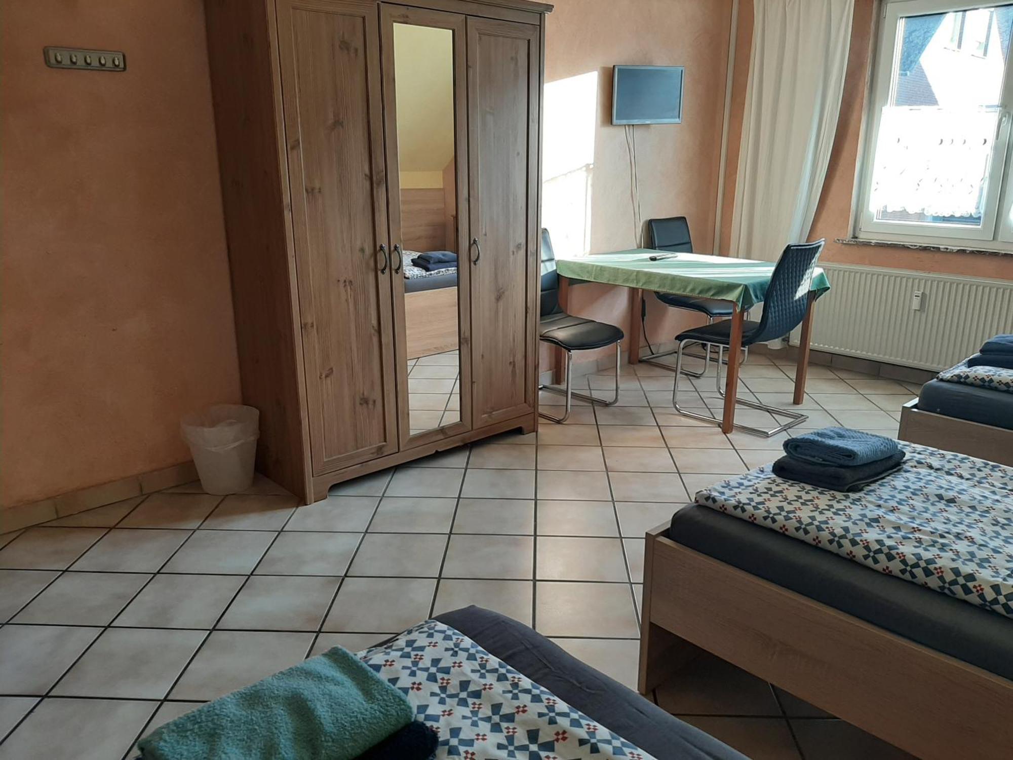 Haus Roseneck-Pension Am Stadtrand Borchen Oda fotoğraf