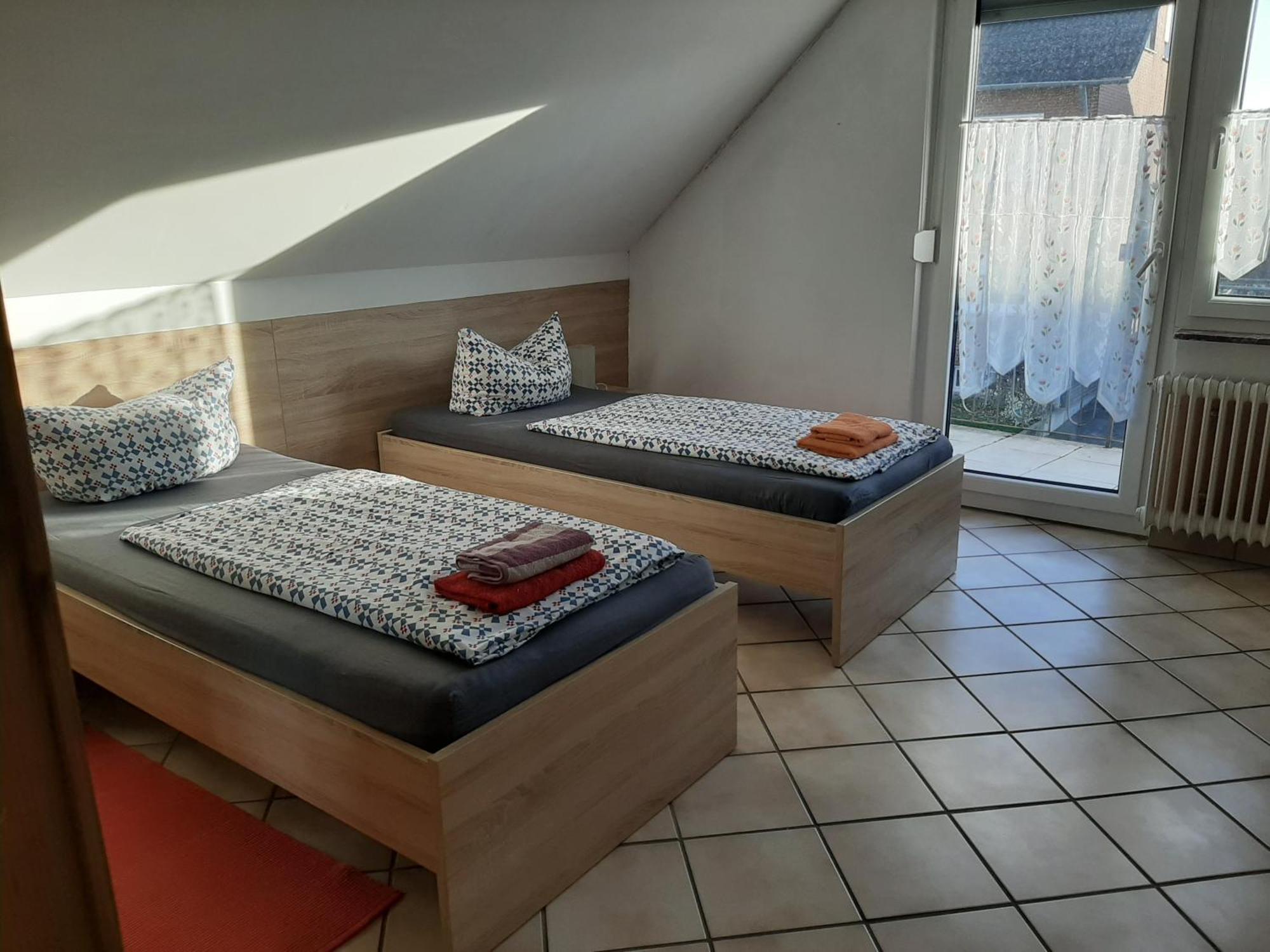 Haus Roseneck-Pension Am Stadtrand Borchen Oda fotoğraf